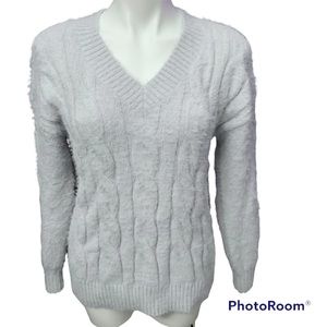 NWT Lucky Brand Plush V Neck Pullover Snagging Sweater Light Blue - Size Medium